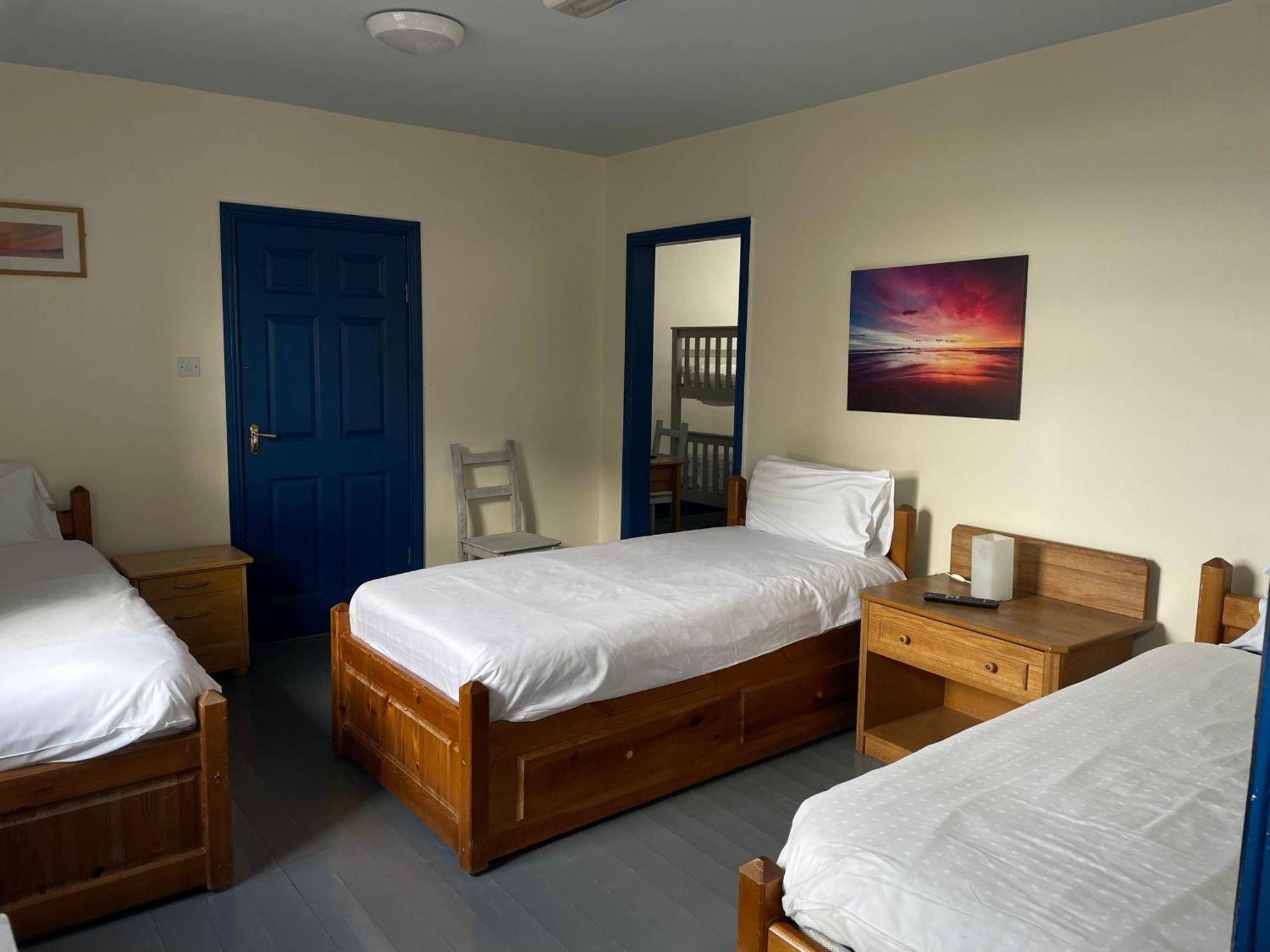 Coastguard Lodge Hostel At Tigh Tp Glaise Bheag المظهر الخارجي الصورة